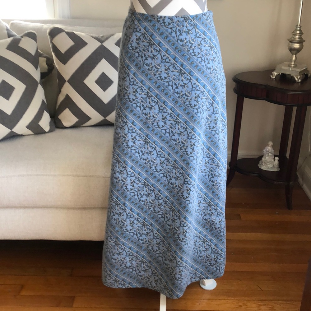 Old Navy Tapestry Skirt